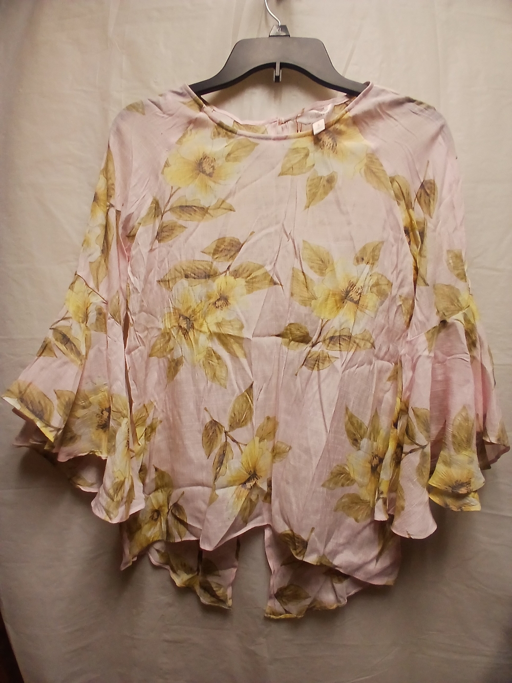 LC Lauren Conrad Women’s Pink Floral Ruffle Sleeve Top - Yellow Blossom Print